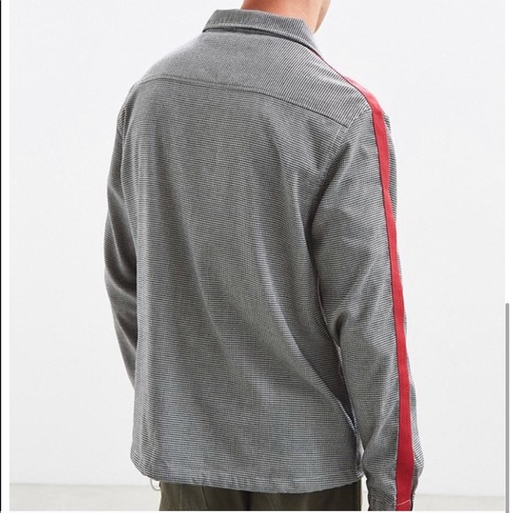 Urban Outfitters | Houndstooth Mock-neck Popover - Picture 3 of 10